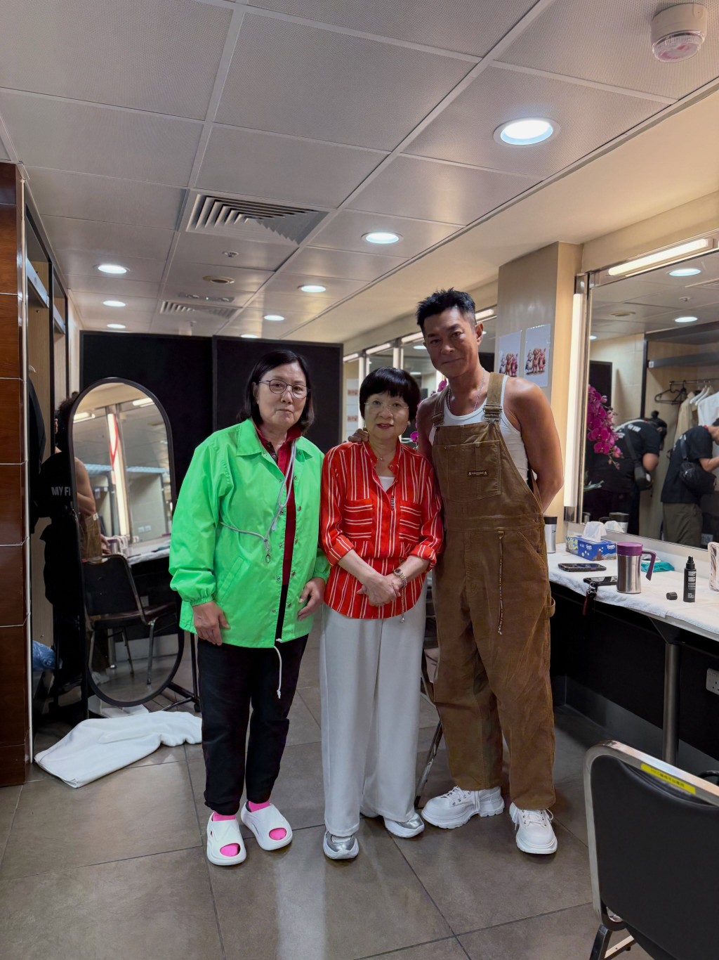 演唱會圓滿結束,觀眾盡興而歸。