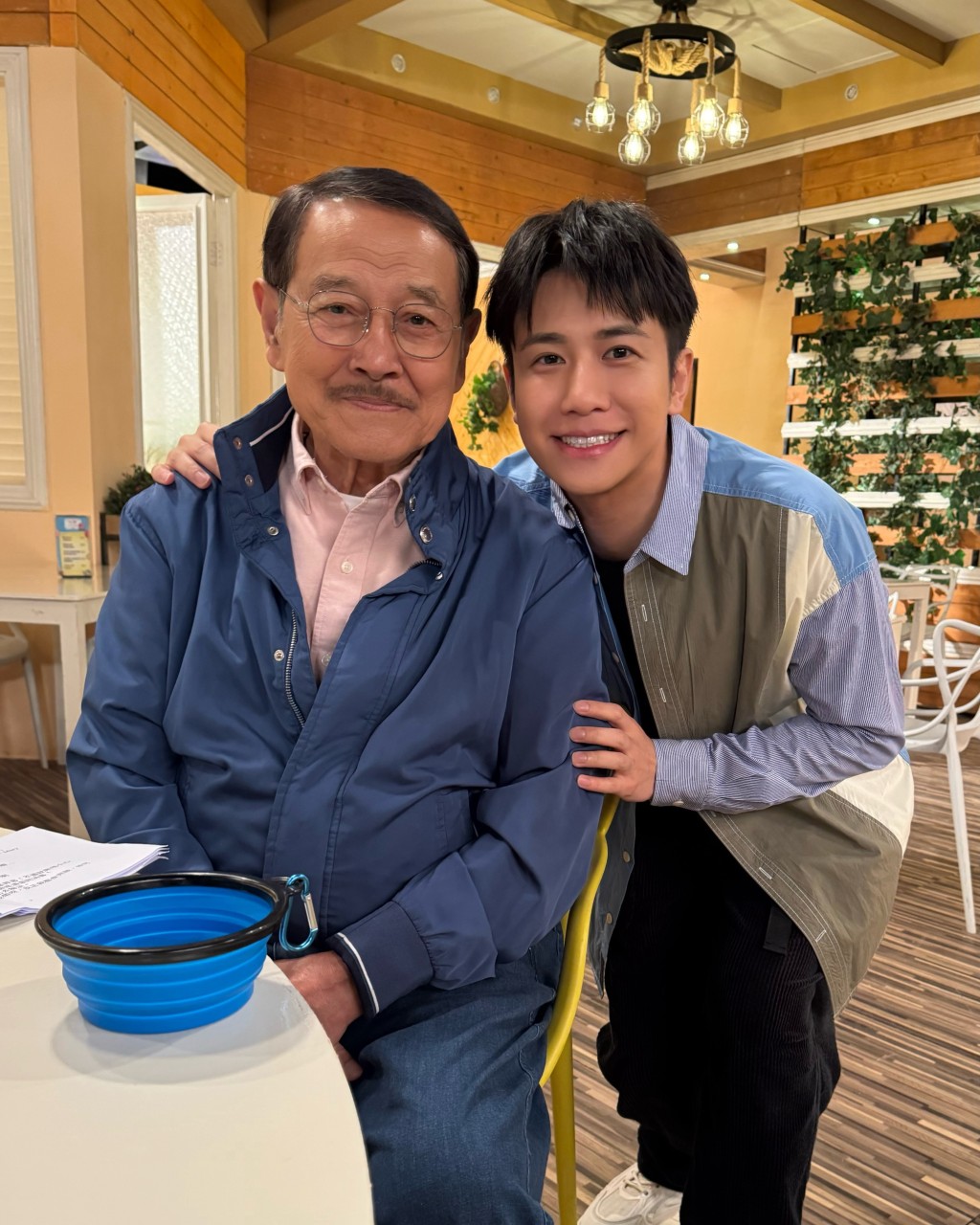 黃浩霆曾參演《愛回家之開心速遞》。