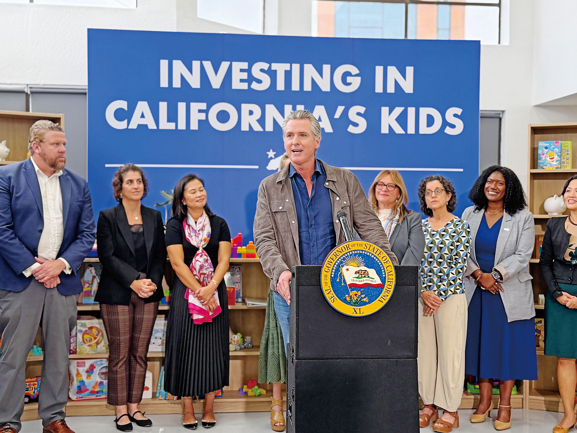 加州州長紐森宣布CalKIDS已有100萬名兒童認領帳戶，並鼓勵家庭善用州、聯邦及地方兒童儲蓄計劃。記者蘇婕雅攝