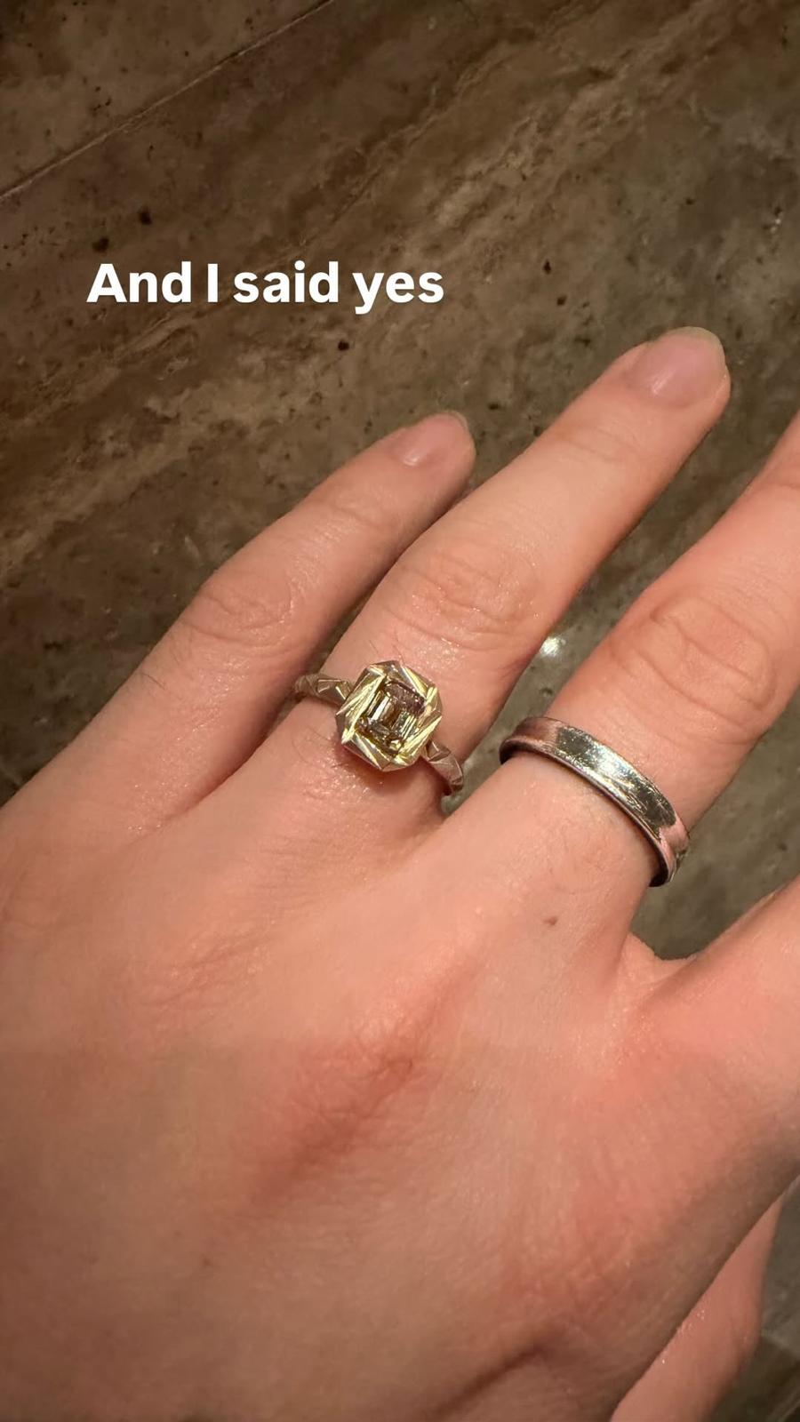 陳書君的婚戒設計別具心思。