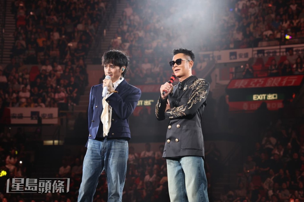 古天樂與古巨基一同合唱張國榮的名曲《當年情》。