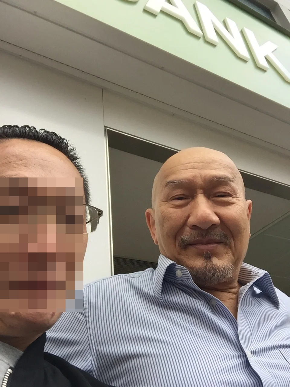 近年偶有網民分享與麥嘉的合照。