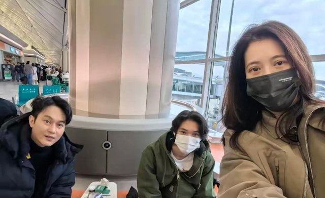袁詠儀早前與丈夫張智霖及兒子到日本旅行。