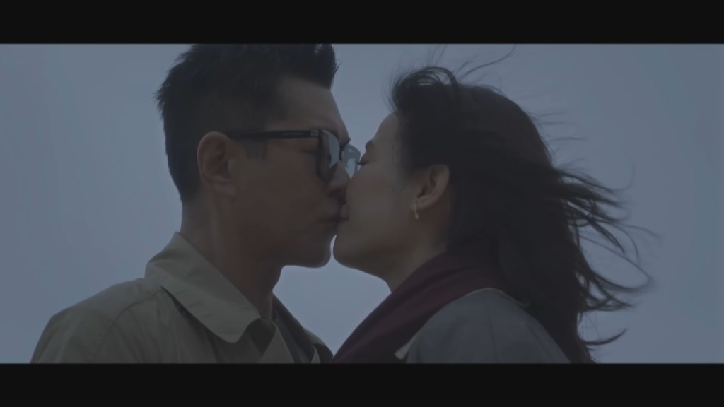 古天樂與宣萱在〈無時空之戀〉MV中，相隔超過20年再次上演接吻戲。