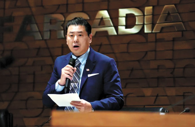 亞凱迪亞市長鄭博仁。洛杉磯時報