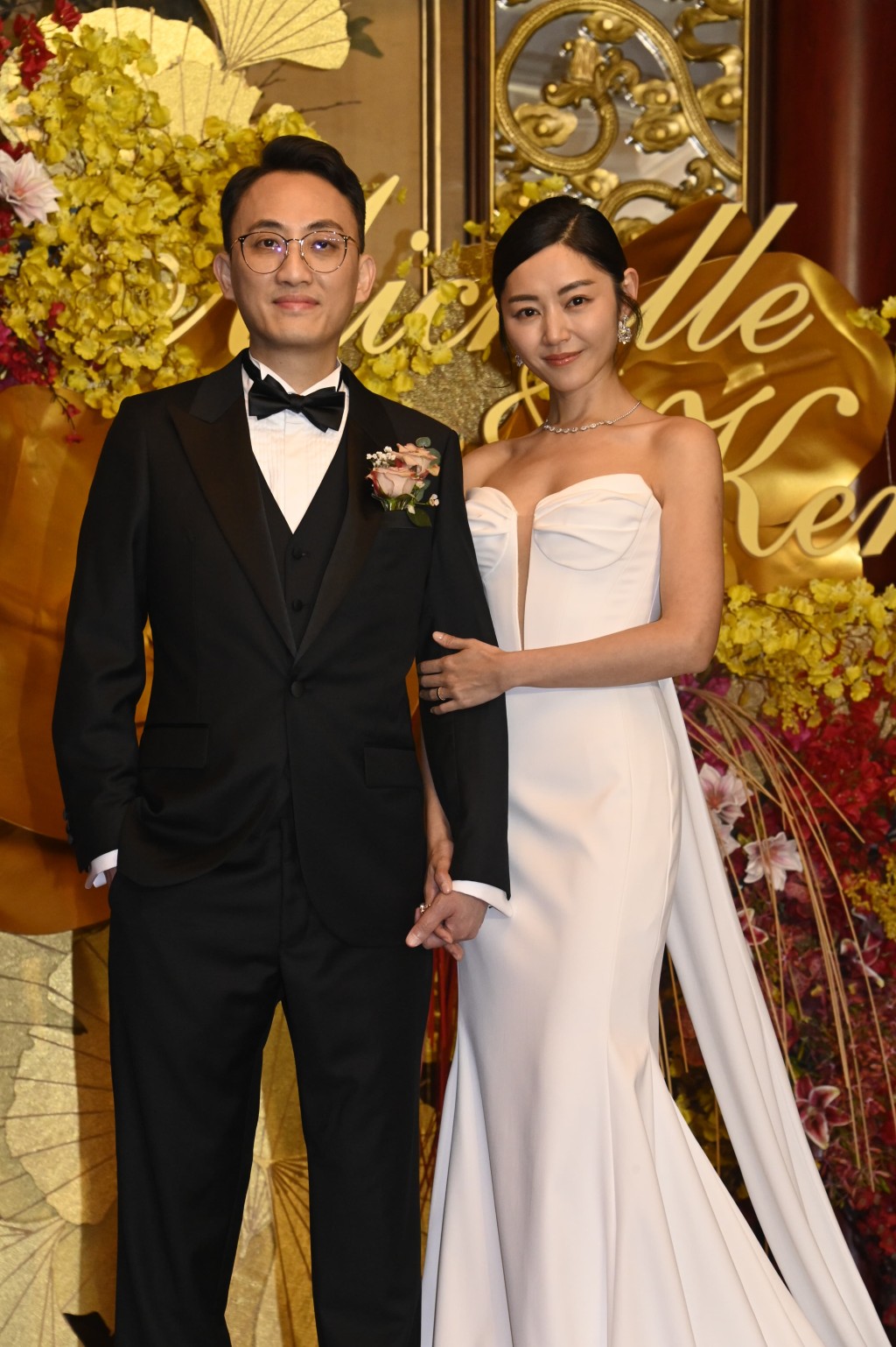 衛詩雅的婚宴造型性感亮眼。