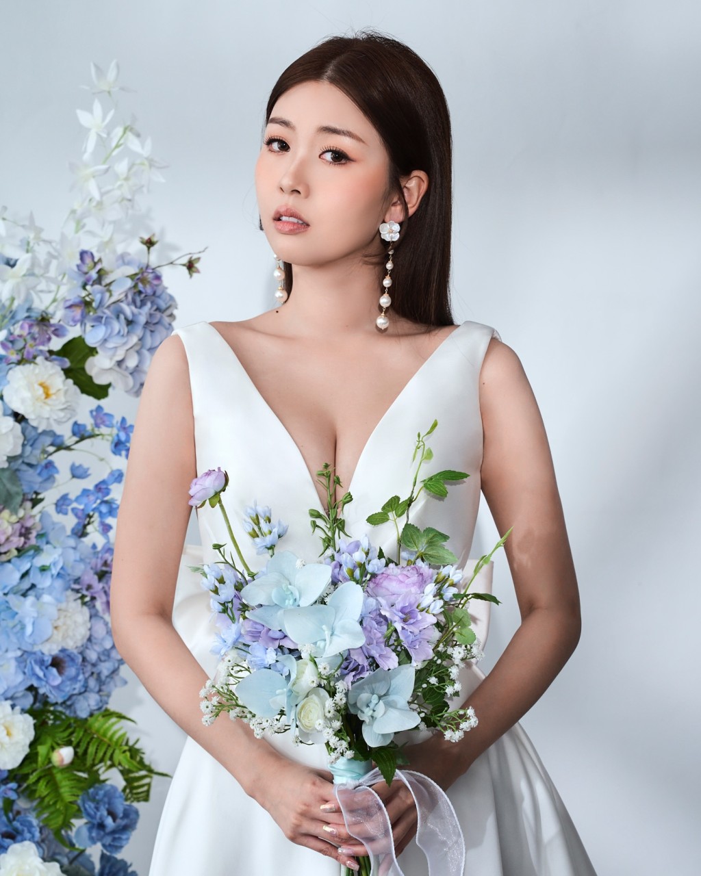 李芷晴的34C魔鬼身材吸引網民注意。