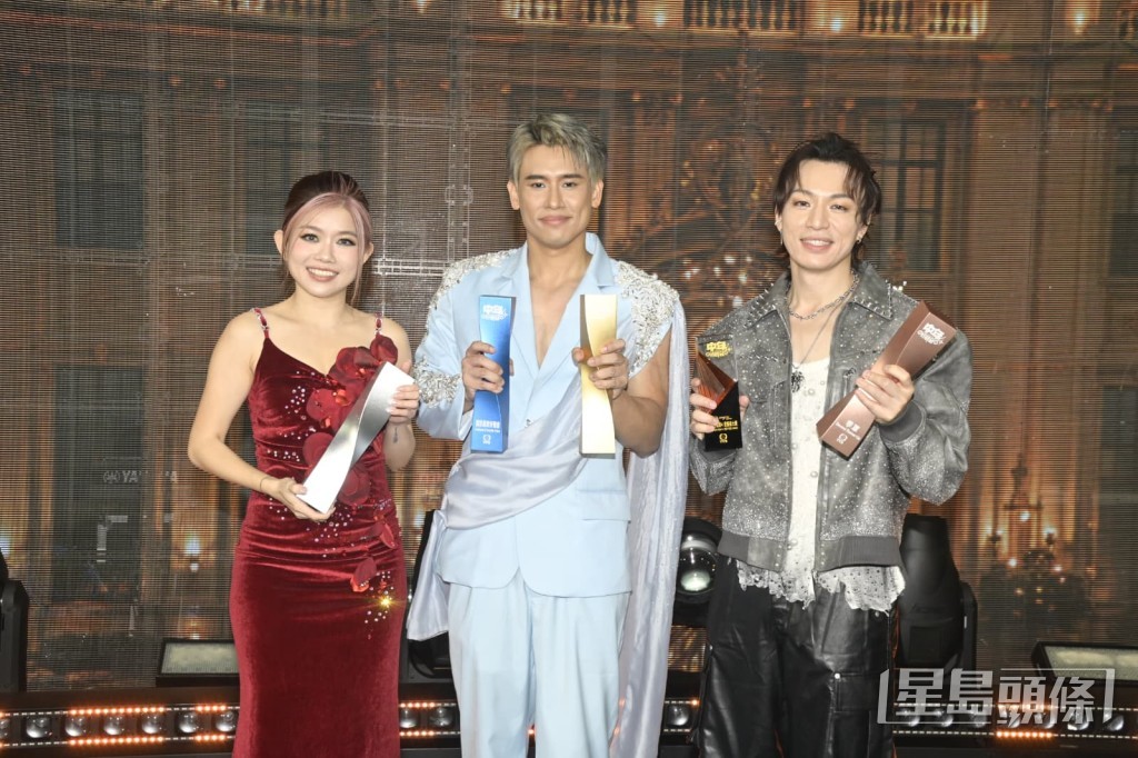 《中年好聲音4》冠軍由尹景順以195分奪得，許雲妮以192分獲亞軍，鄭家聲得190分成為季軍。