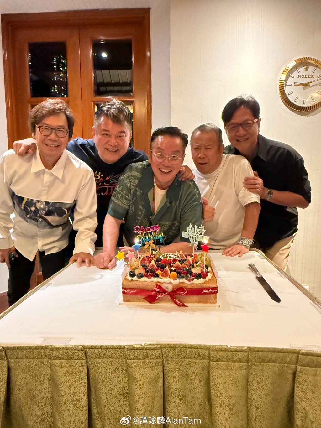 譚詠麟和陳百祥似乎已冰釋前嫌。