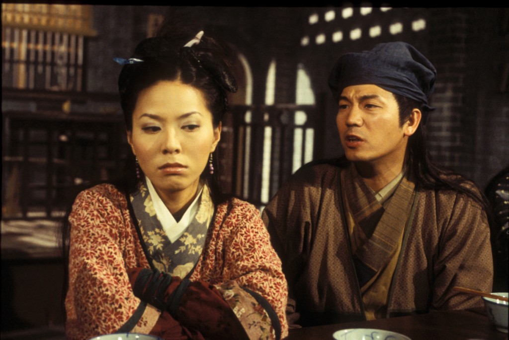 歐錦棠2000年離開亞視轉投TVB,因過冷河至2001年才正式加入。