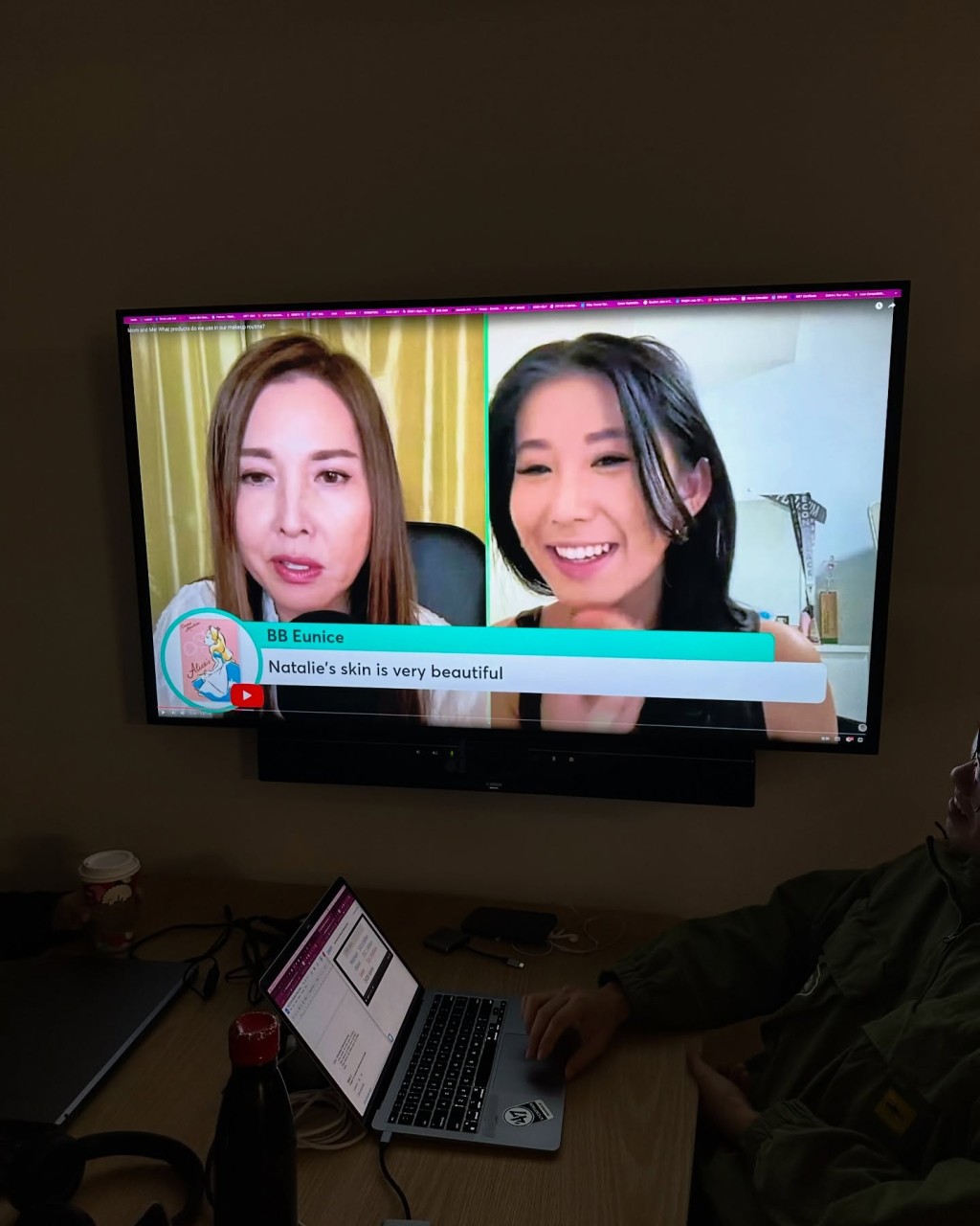 李婉華與大女偶爾會一起做直播節目。
