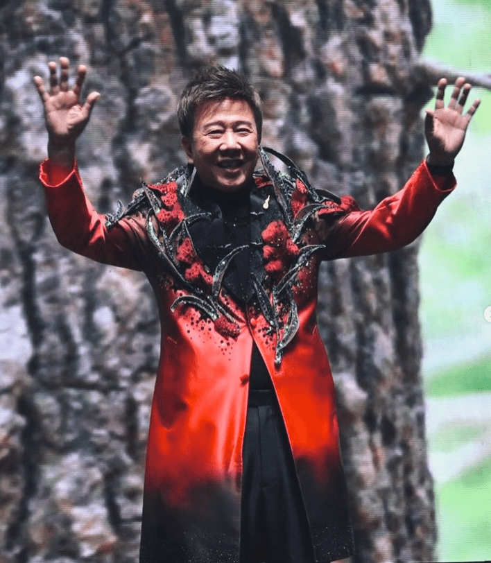 早前在網民熱烈支持下，入行六十多年的尹光首次躋身「我最喜愛的男歌手」五強。