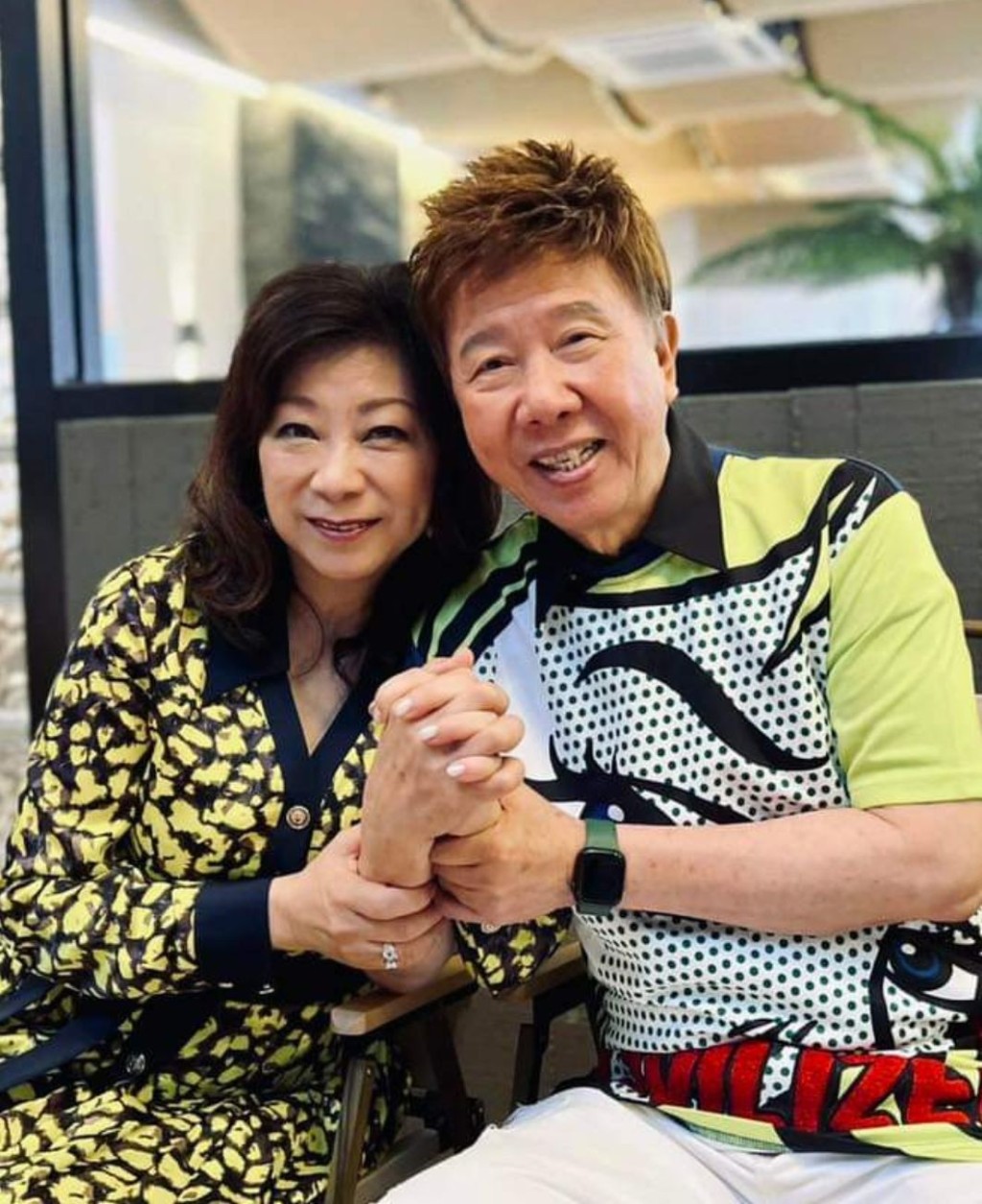 尹光早前到美國舉行演唱會，並順道與太太旅遊。