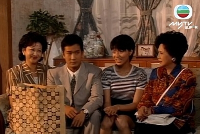 滕麗名1996年拍《真情》時,曾與無綫幕後Andrew Lai拍拖,不過1998年分手收場。