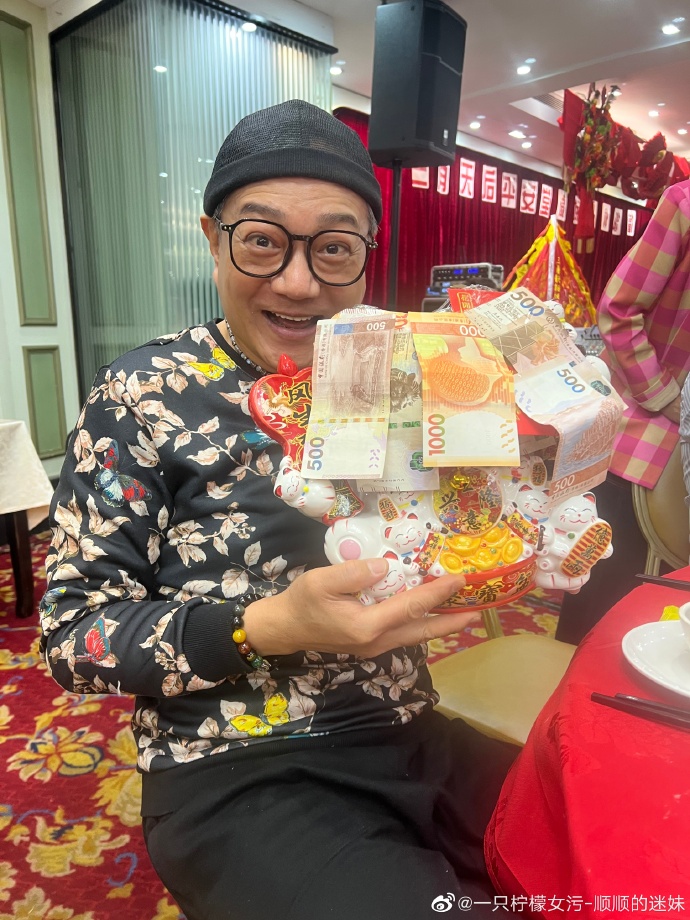 魯振順年輕時曾擔任男主角,現時生活無憂。