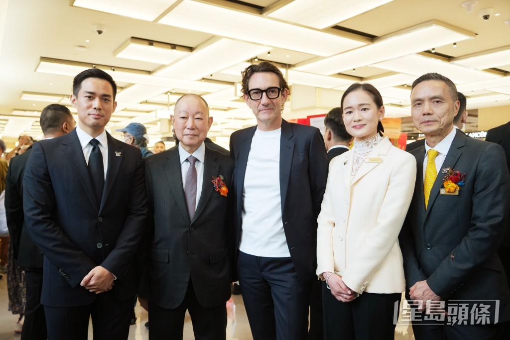 劉今蟾和劉今晨是父親劉鑾鴻的得力助手。