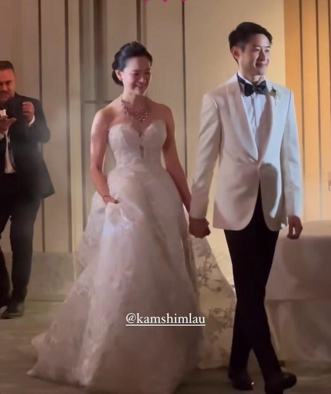 劉今蟾與丈夫十分登對。