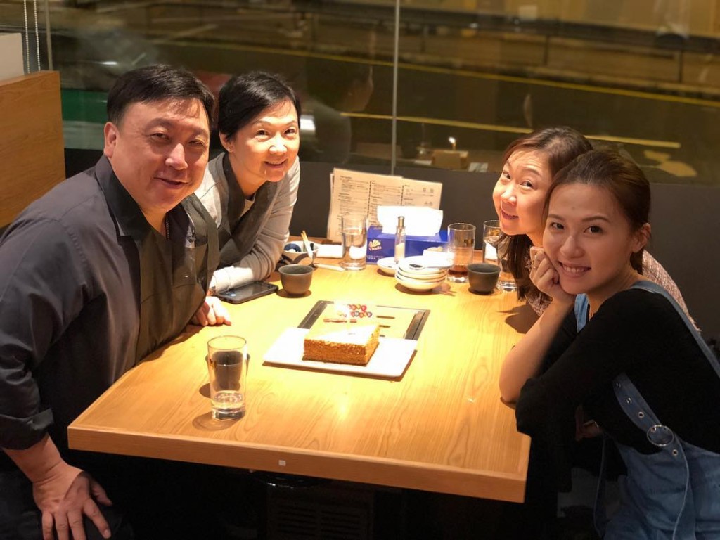 王晶的細女兒跟隨他投身娛樂圈。