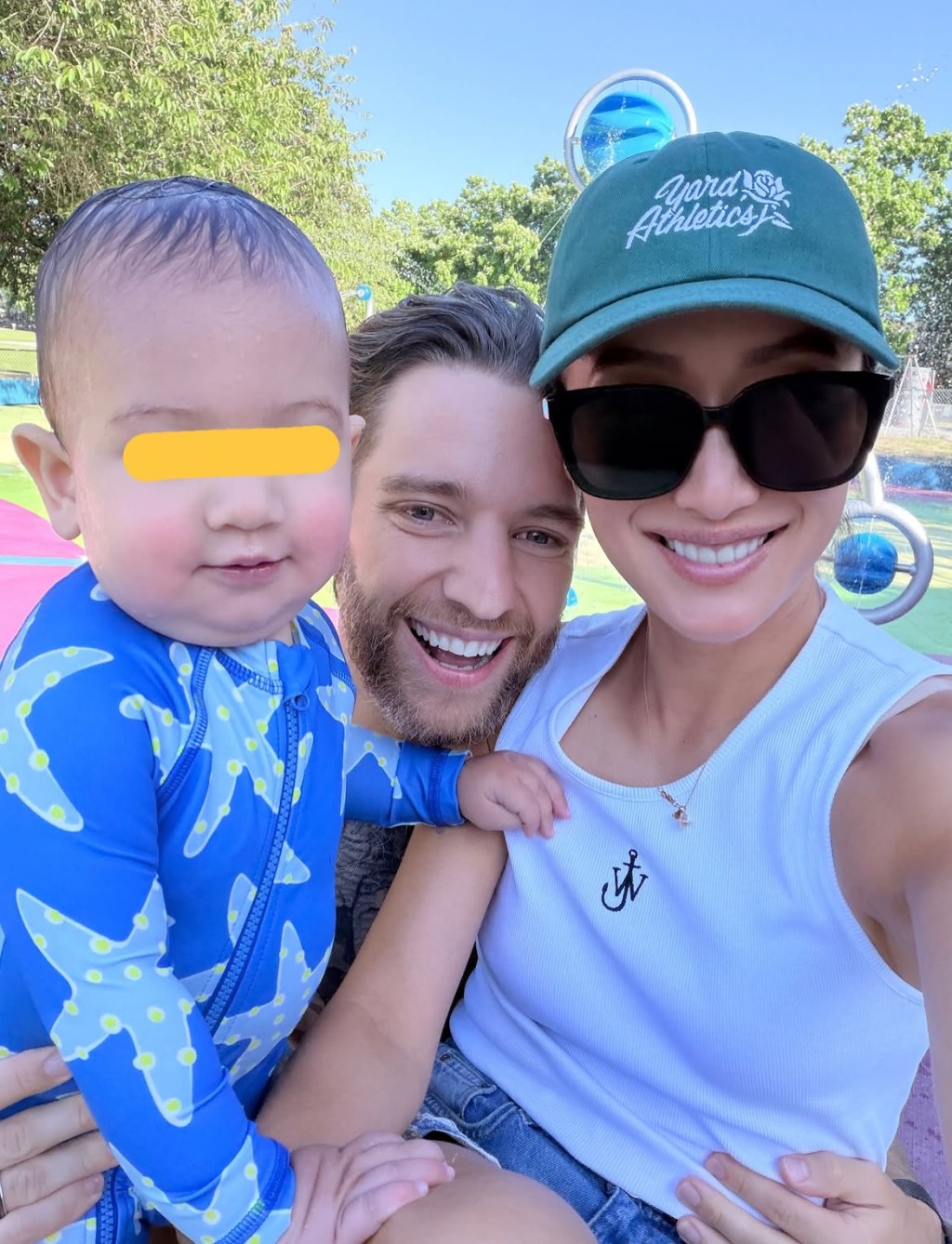 謝婷婷公開了另一半Mathew,兒子Brooklyn Milne則大多遮住樣貌。