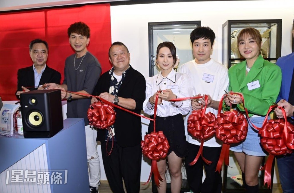 Vivian表示，開辦音樂學校主要是希望幫助喜歡音樂的人。