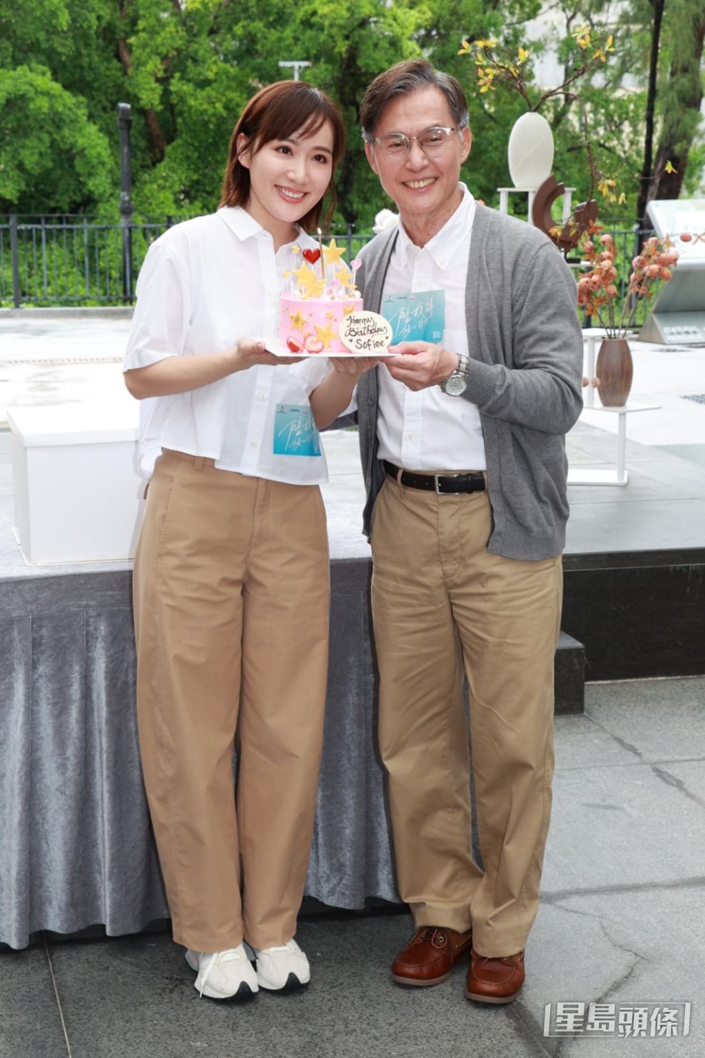 KK與劇組一同為吳海昕慶祝37歲生日。
