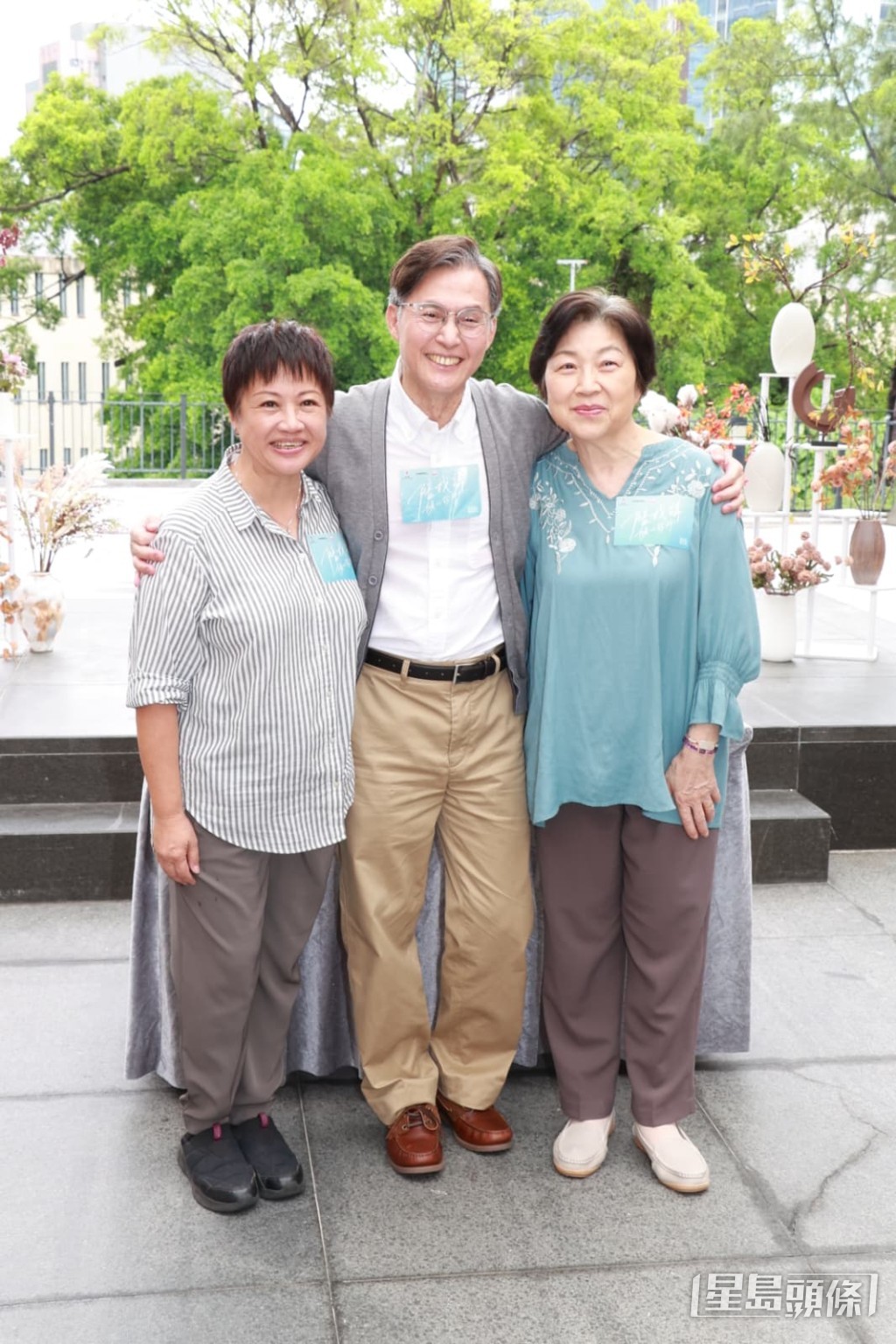 KK與陳安瑩及吳浣儀一同參與演出。