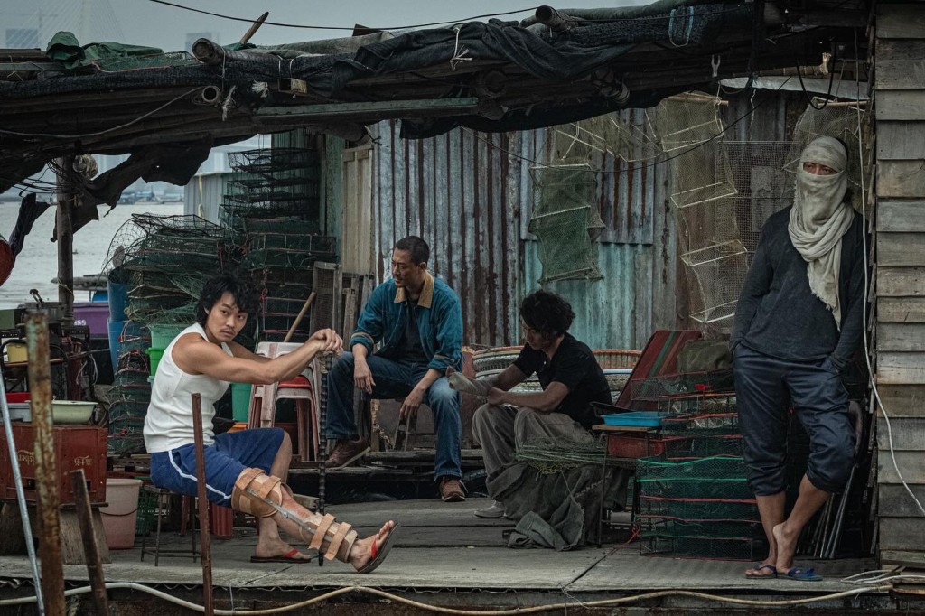 作為「城寨四子」之一的胡子彤，飾演「十二少」一角。