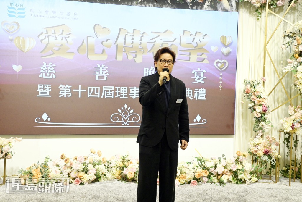 蘇永康獻唱了《男人不該讓女人流淚》和《不想獨自快樂》兩首經典歌曲。