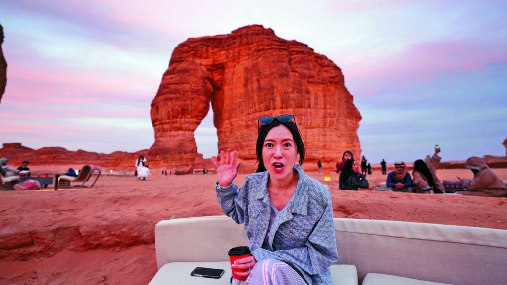 梁芷珮憑主持《潮什麼》系列旅遊節目，獲得觀眾喜愛。