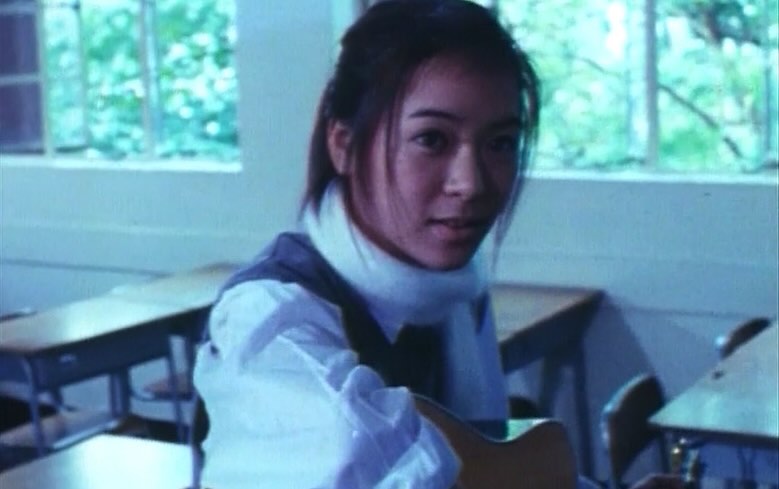 梁芷珮透露首次幕前工作是拍攝演藝學院的畢業電影。