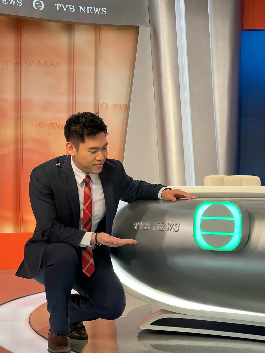 容家耀以一句「新聞報道完」為他的主播生涯劃上句號。