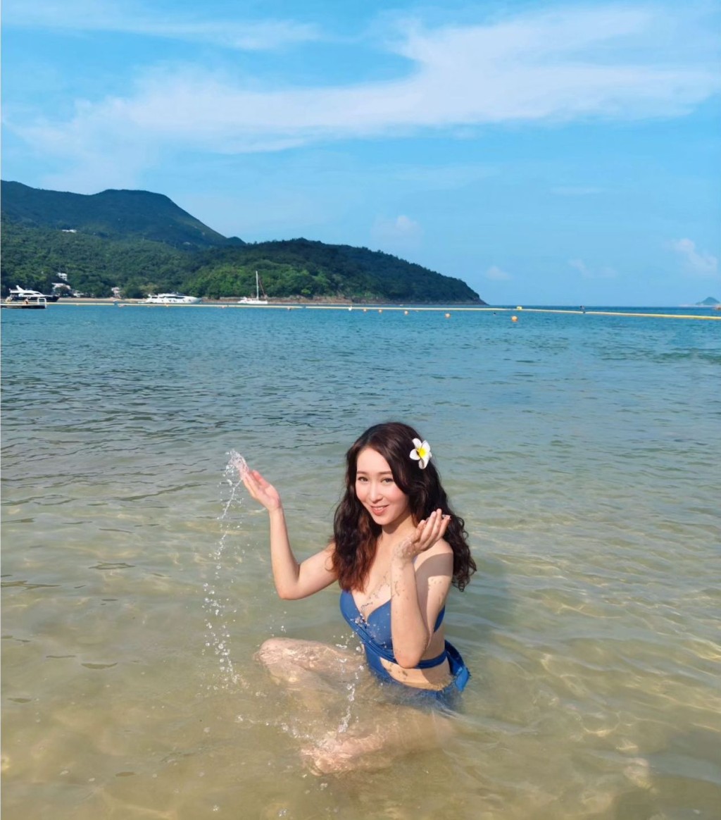 吳嘉儀獲網民稱讚身材有看頭。