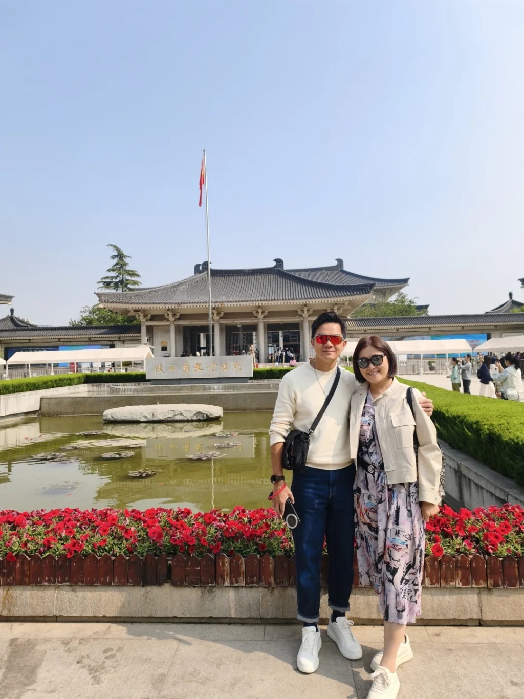 胡諾言與陳琪曾到陝西旅行慶祝。
