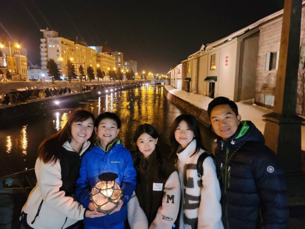 胡諾言現時經常與家人一同外遊。