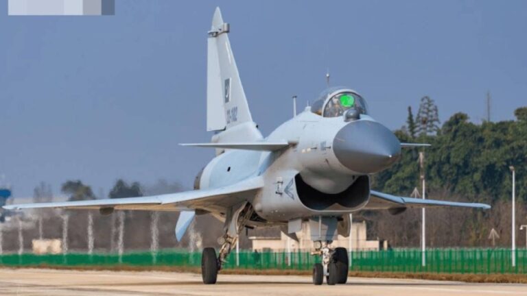 孟加拉擬購24架中國殲-10CE戰機 印巴空戰傳其擊落法製陣風