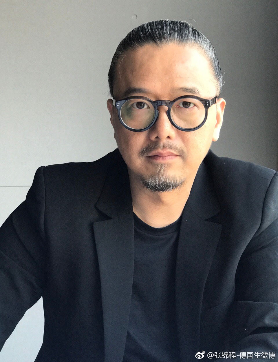 對於財產分配等離婚細節,張錦程保持低調,未有回應。