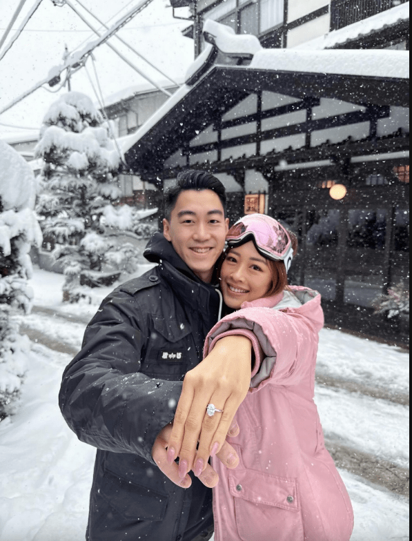 龐卓欣去年答應了男友的求婚。