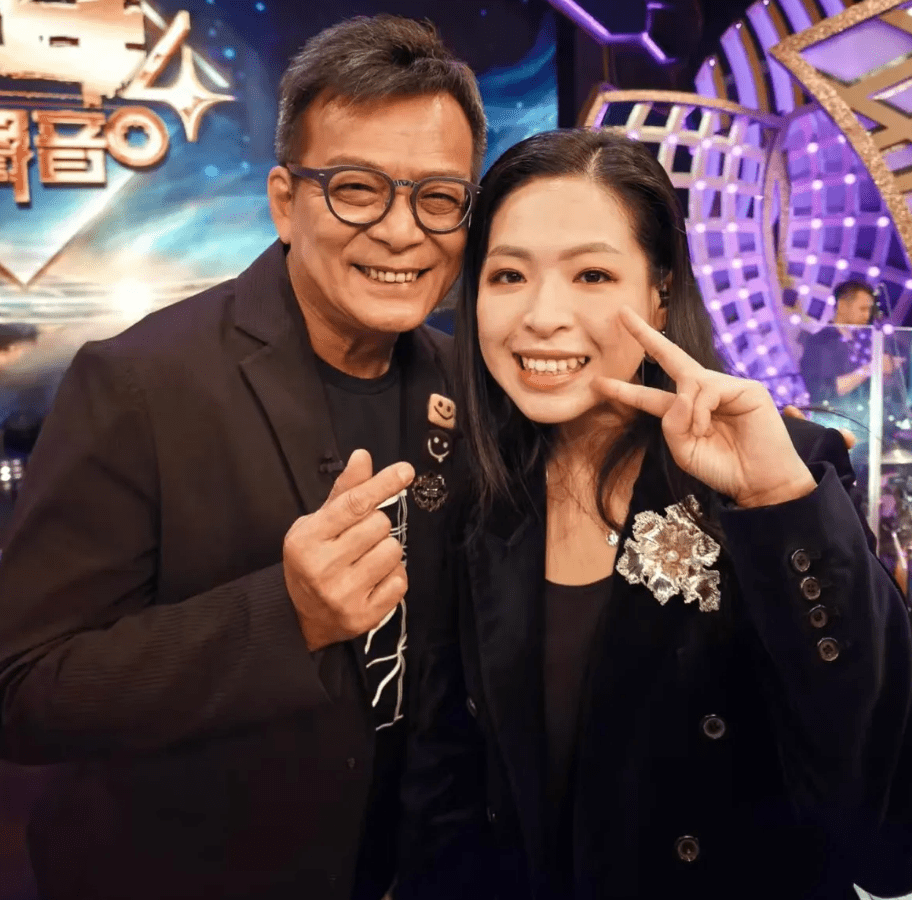 許美琪獲黃日華稱讚，指她「似自己」。