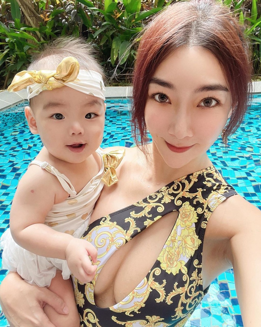 李宓在台灣傳媒間有「小隋棠」的稱號。