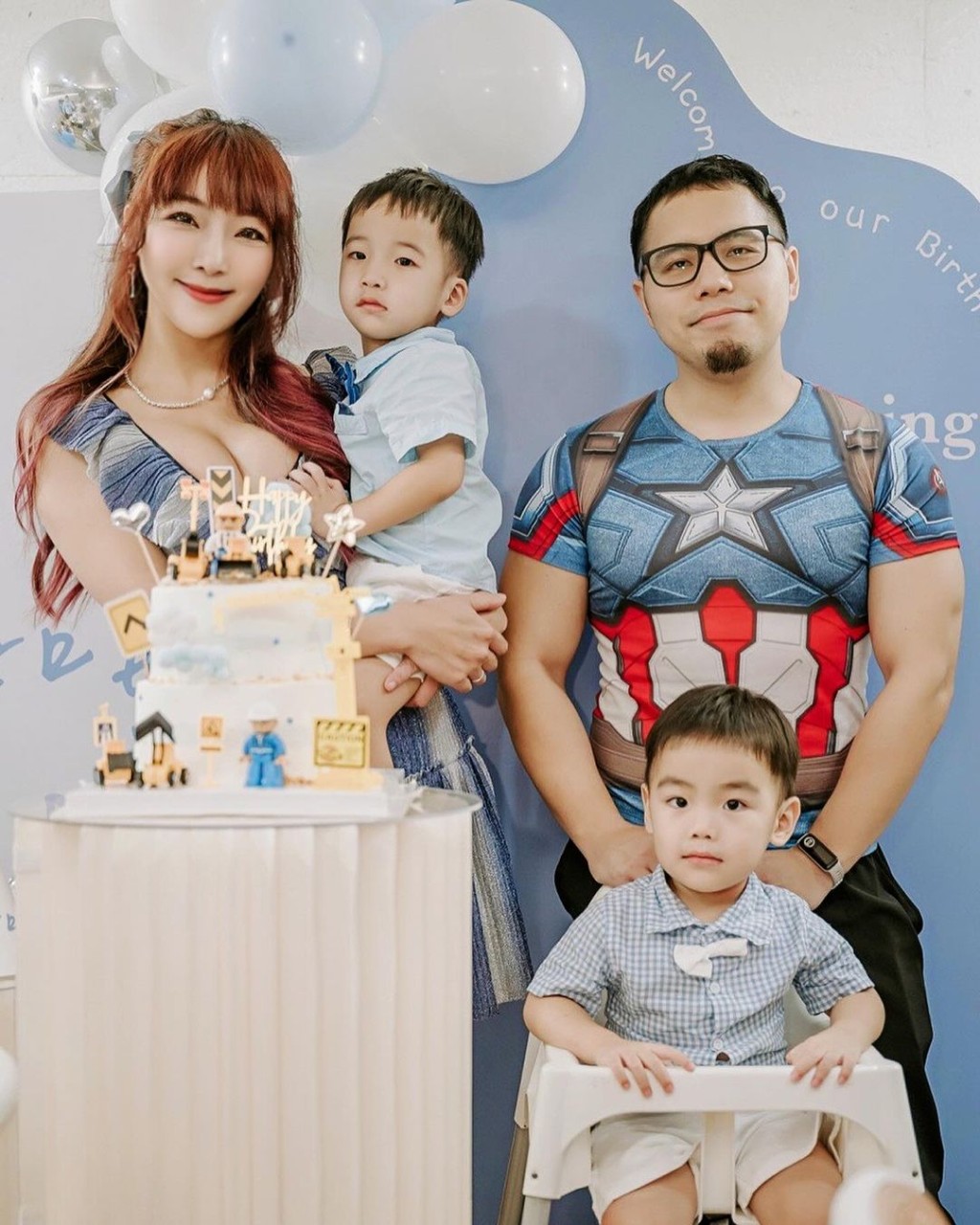 李宓婚後育有兩對雙胞胎兒子、一個女兒，以及另一名女兒。