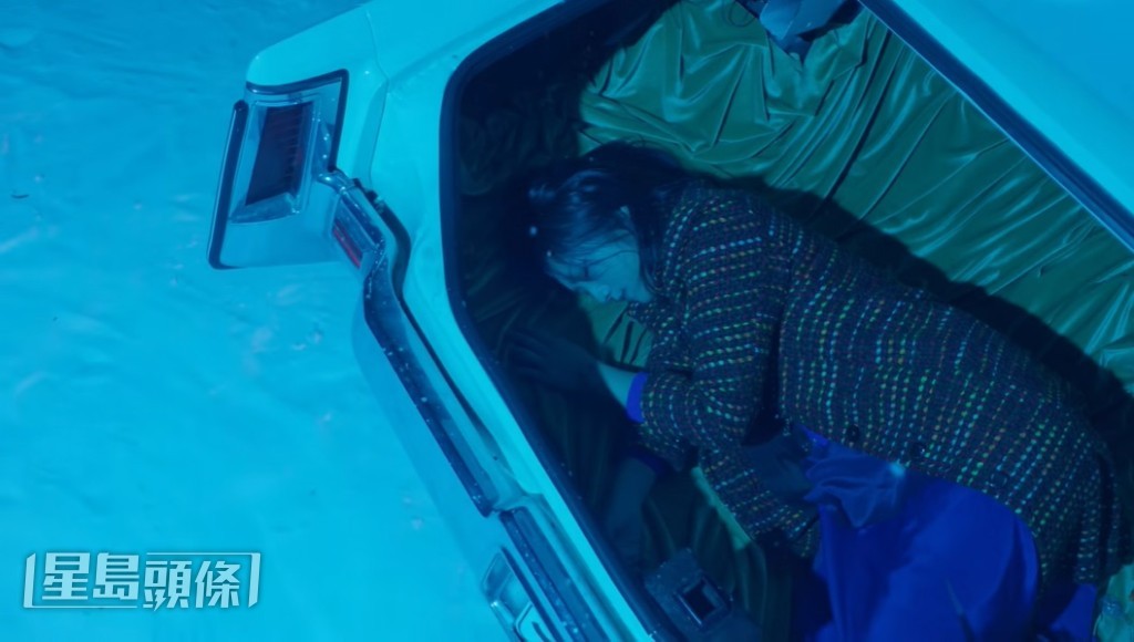 MV中湯唯躺在車尾箱的畫面，被拿來與失蹤案作不當聯想。