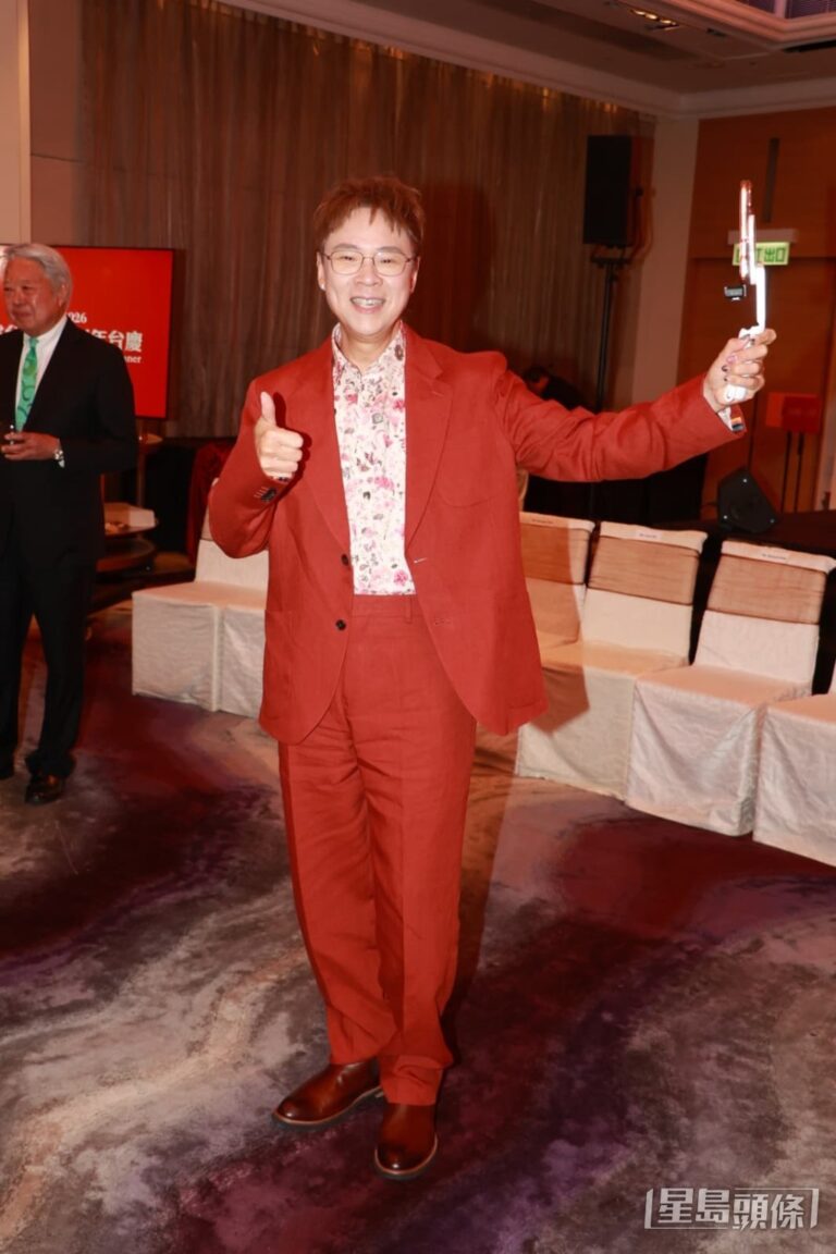 陳志雲首談「港版Elton John」封號 豪擲7位數買衫：唔知幾時拜拜