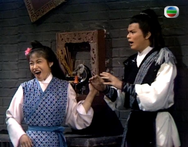 她飾演的傻姑角色深入民心。