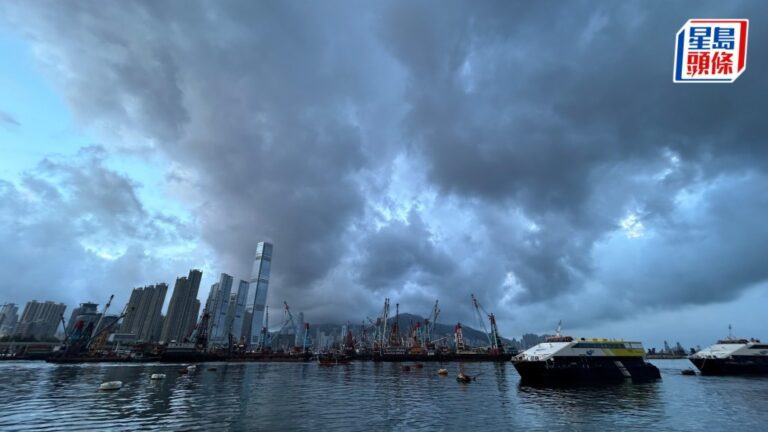 紅色暴雨警告凌晨生效 教育局宣布上午校及全日制學校停課