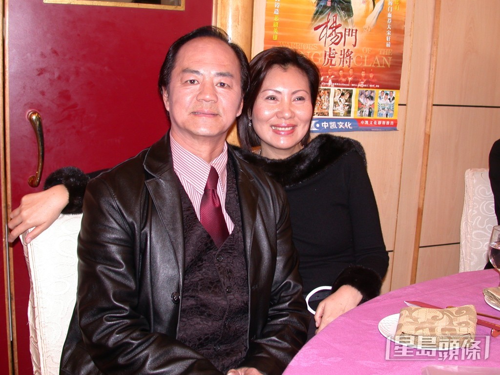 狄龍與陶敏明於1975年結婚,1980年誕下譚俊彥。