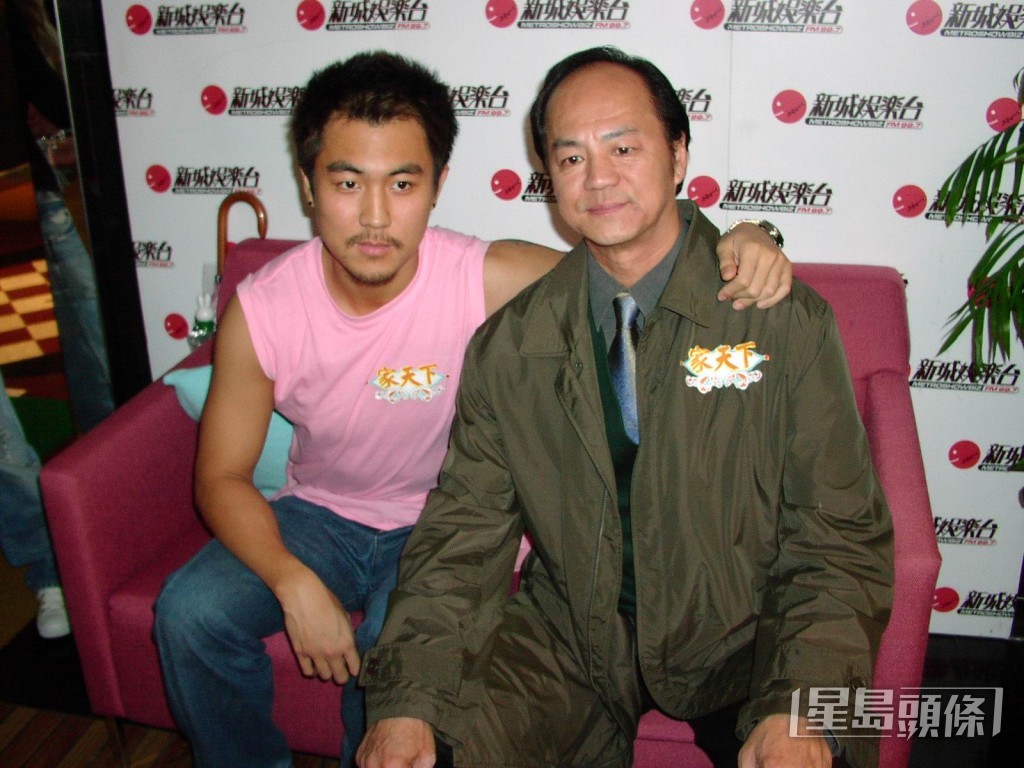 狄龍與譚俊彥一同出席活動,父子關係親厚。