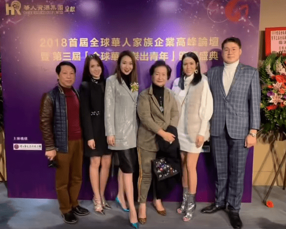 莊思敏與莊思明的82歲母親江玉珠於八月離世。