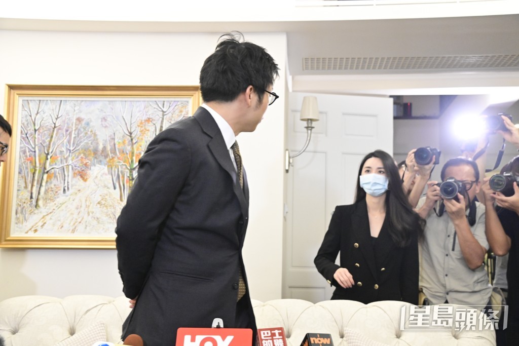 裕美在旁支持男友林作。（資料圖片）