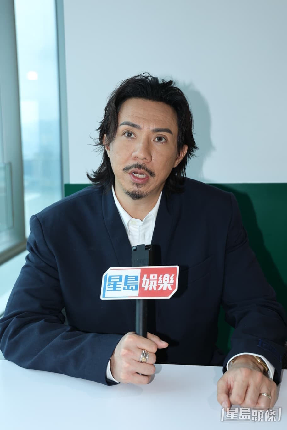 張繼聰不阻止兒子接觸成年資訊或談戀愛。