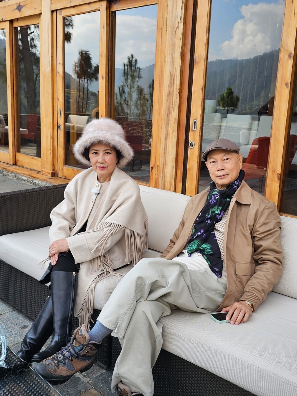 自2009年結婚後,汪明荃與羅家英一直未有拍攝婚紗照,此事令家英哥一直記掛在心。